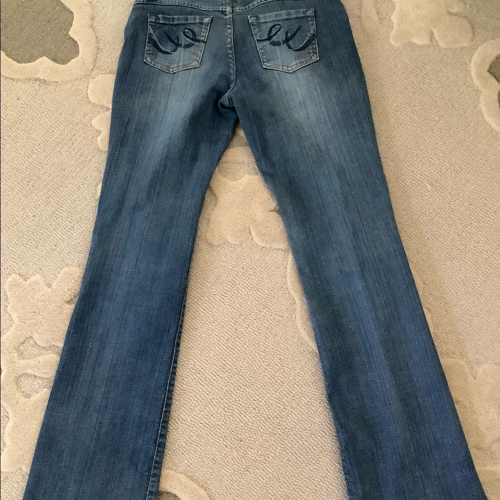 Express Jeans - Picture 2 of 3